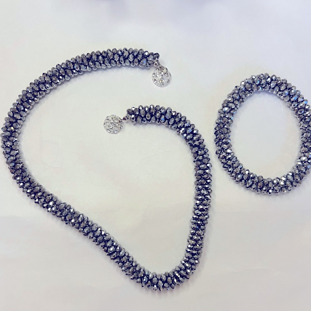 Silver Beaded Magnetic Clasp Necklace with Match Stretch Bracelet Diamond Cut